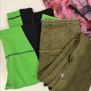 SOLD‼️Lululemon Lot!! Size 2 and 4. Leggings and long sleeve zip up